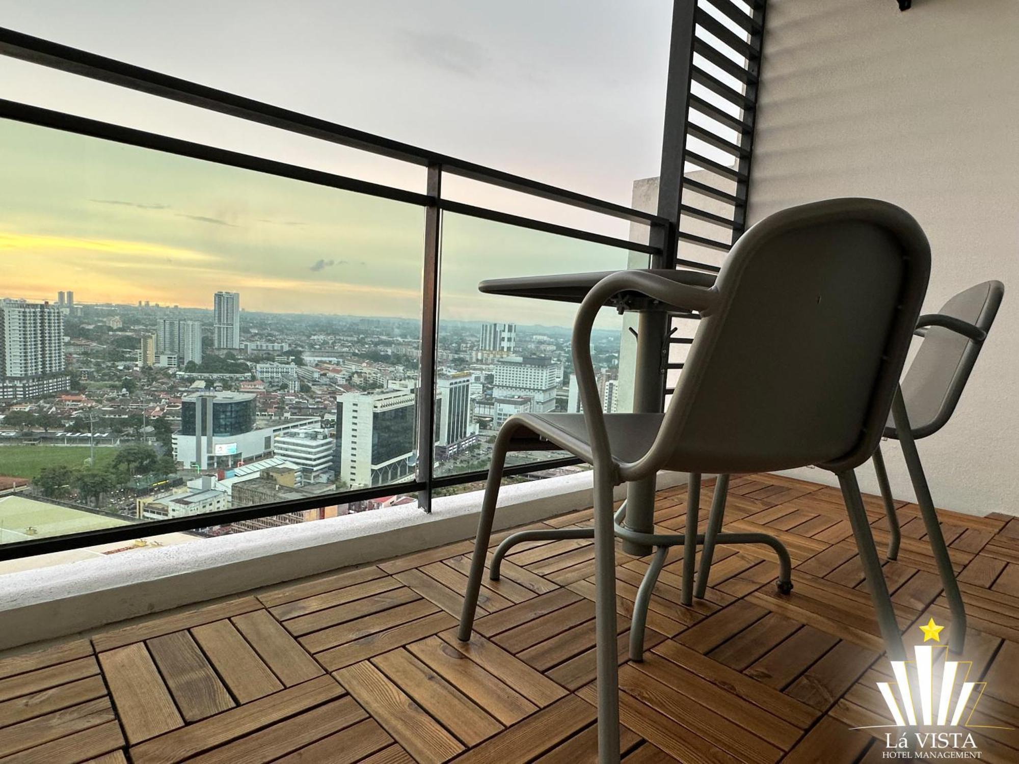 The Shore & Residences By La Vista Apartment *