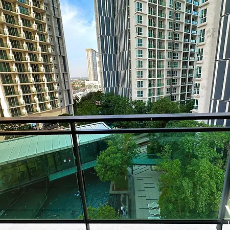 The Shore Hotel & Residences By La Vista Malacca Exterior photo