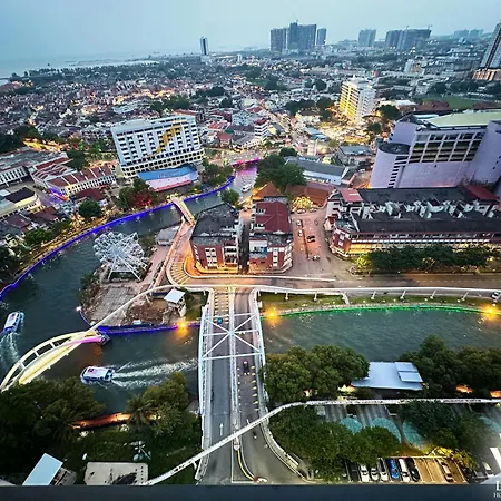 The Shore Hotel & Residences By La Vista Malacca Exterior photo