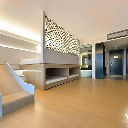 The Shore Hotel & Residences By La Vista Malacca Exterior photo
