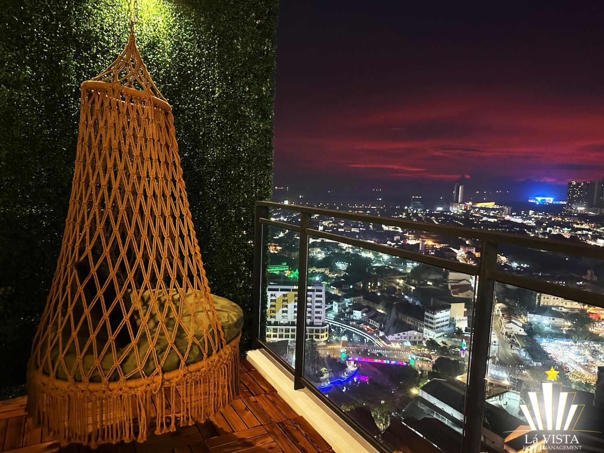 Pangsapuri The Shore & Residences By La Vista