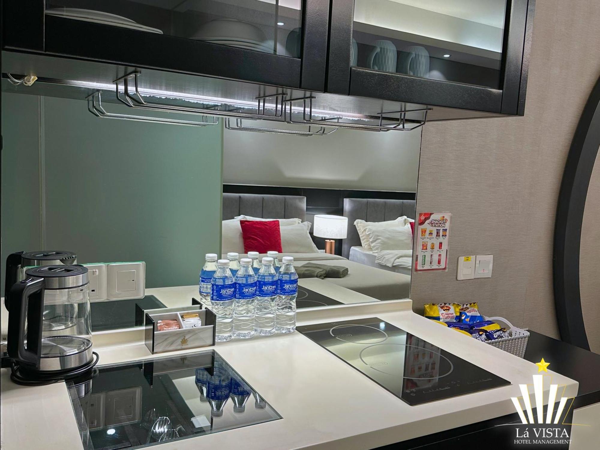 Pangsapuri The Shore & Residences By La Vista